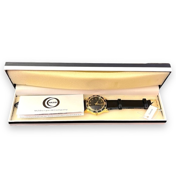 MZ Berger & Co Unisex Watch - Picture 2 of 4